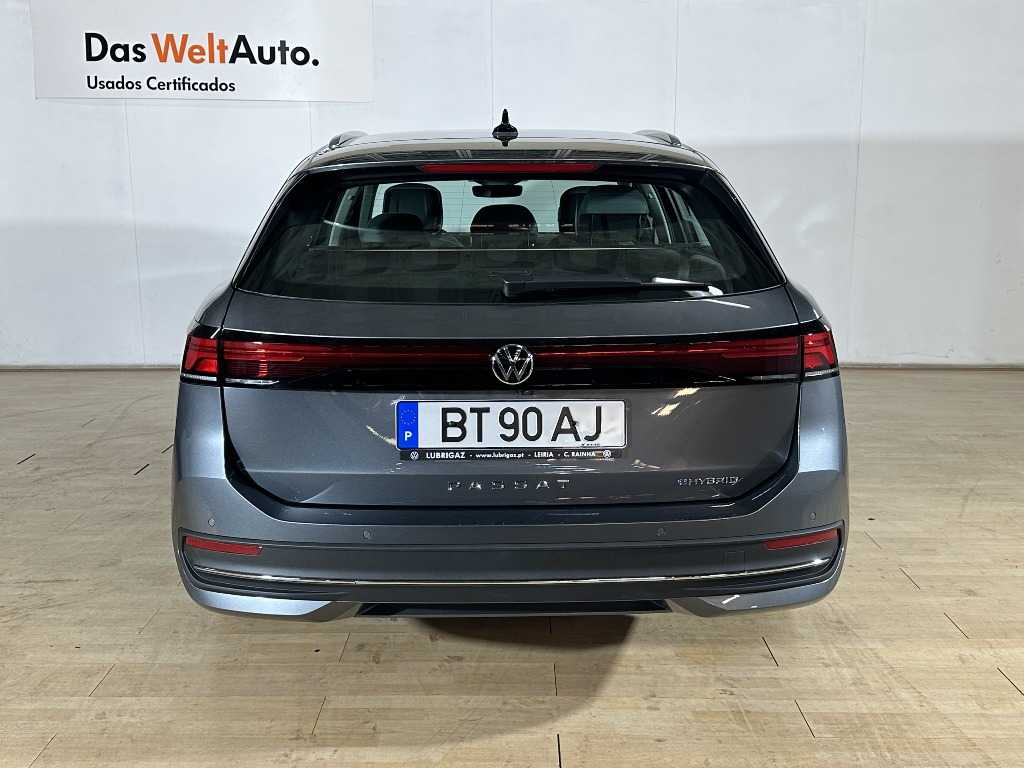 volkswagen-passat-variant-2025-hibrido-1498cc