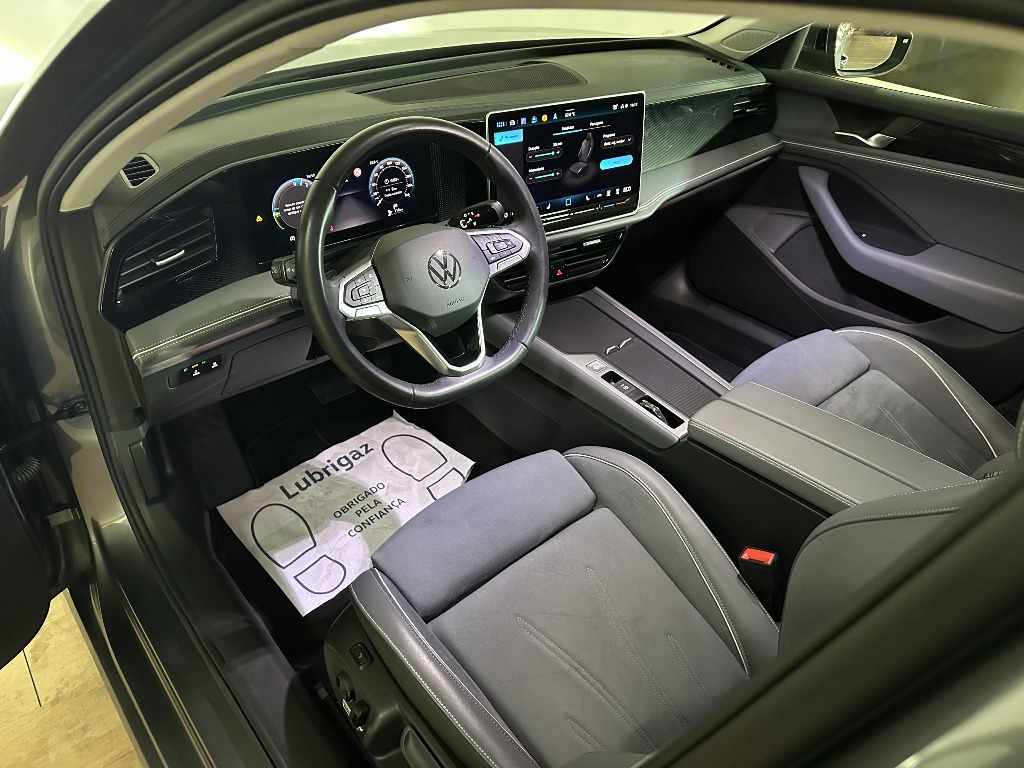 volkswagen-passat-variant-2025-hibrido-1498cc