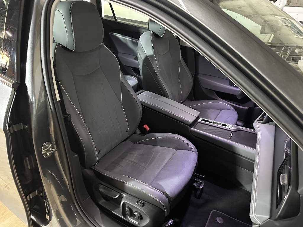 volkswagen-passat-variant-2025-hibrido-1498cc