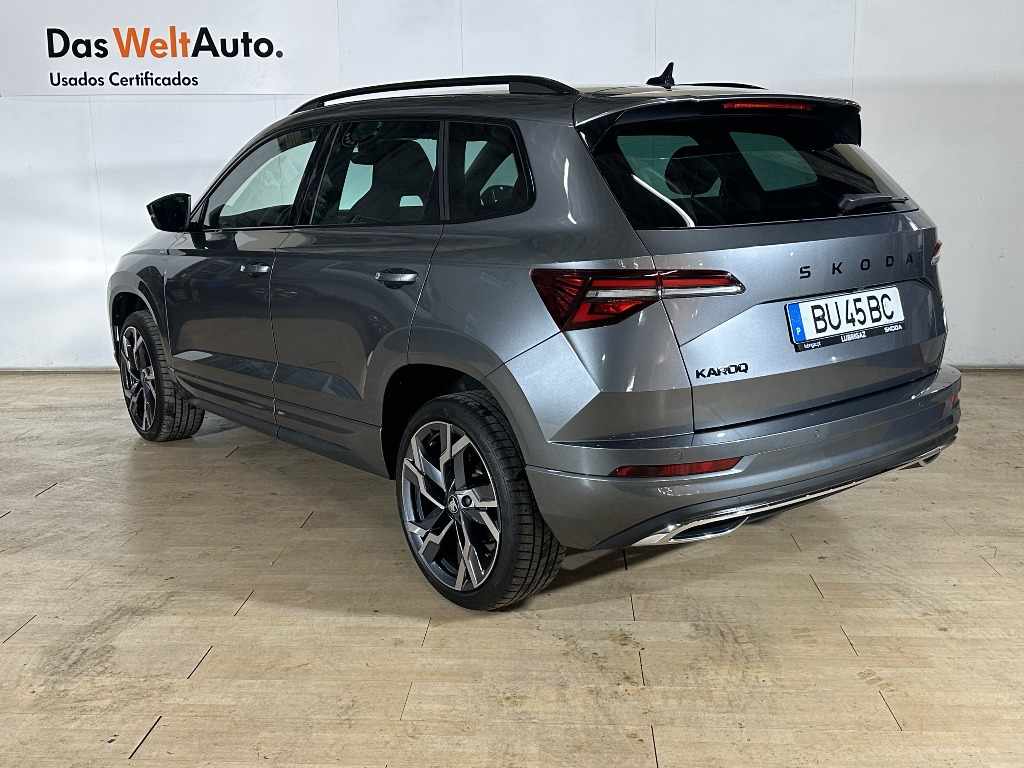 skoda-karoq-2025-gasolina-999cc