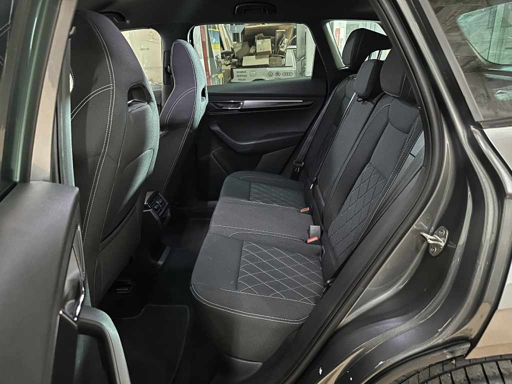 skoda-karoq-2025-gasolina-999cc