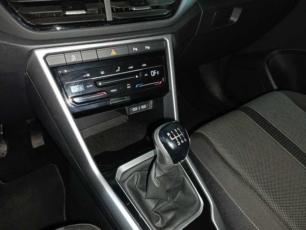 volkswagen-t-roc-2024-gasolina-999cc