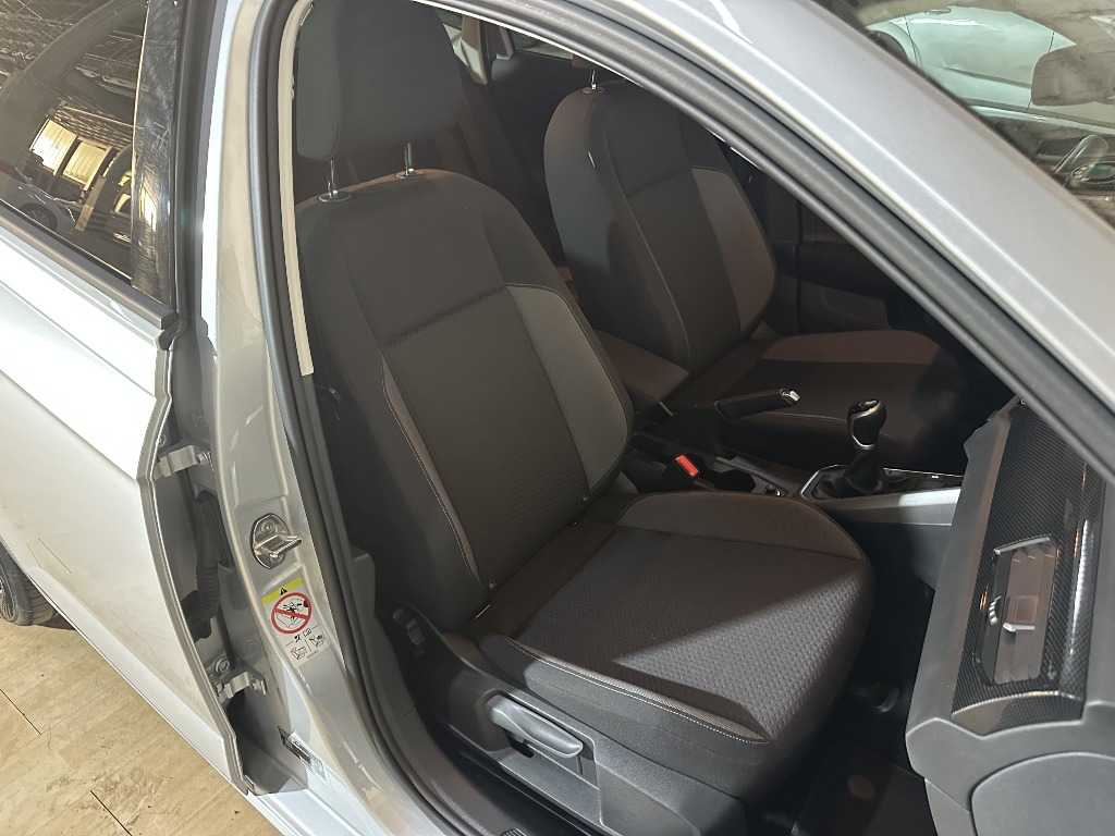 volkswagen-polo-2024-gasolina-999cc