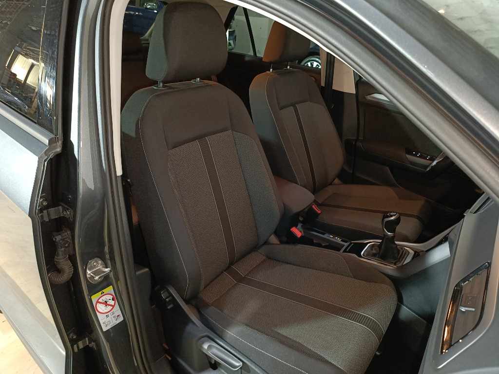 volkswagen-t-roc-2024-gasolina-999cc