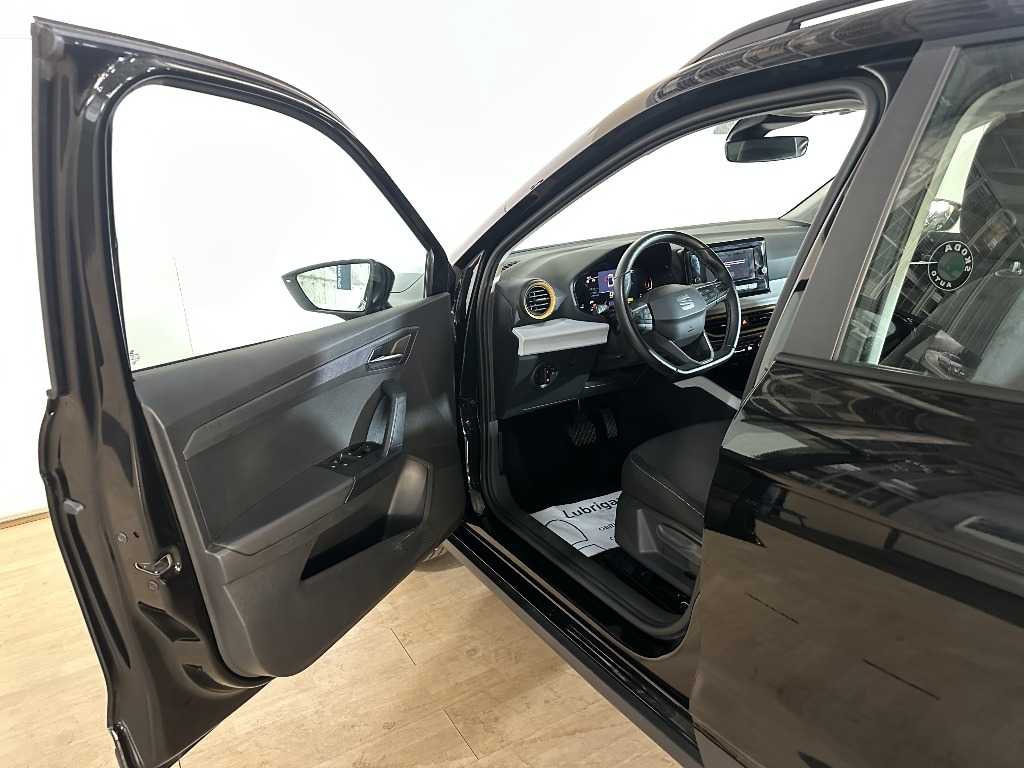 seat-arona-2024-gasolina-999cc