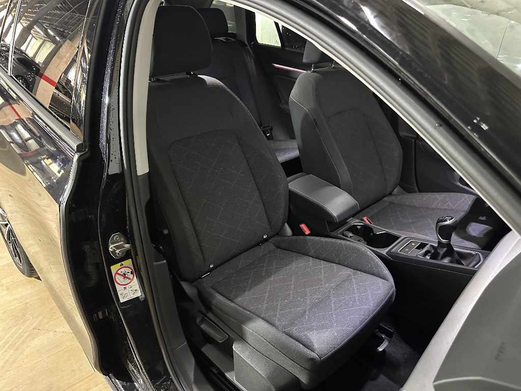 volkswagen-golf-variant-2023-gasolina-999cc