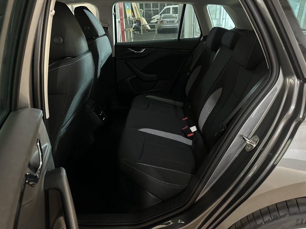 skoda-kamiq-2025-gasolina-999cc