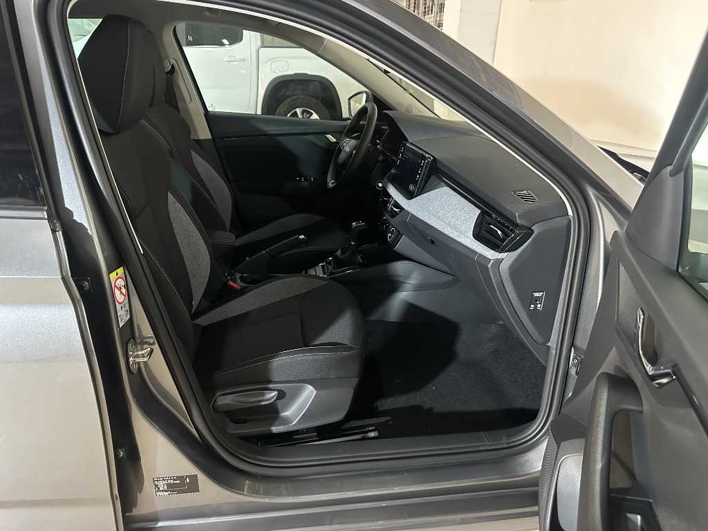 skoda-kamiq-2025-gasolina-999cc