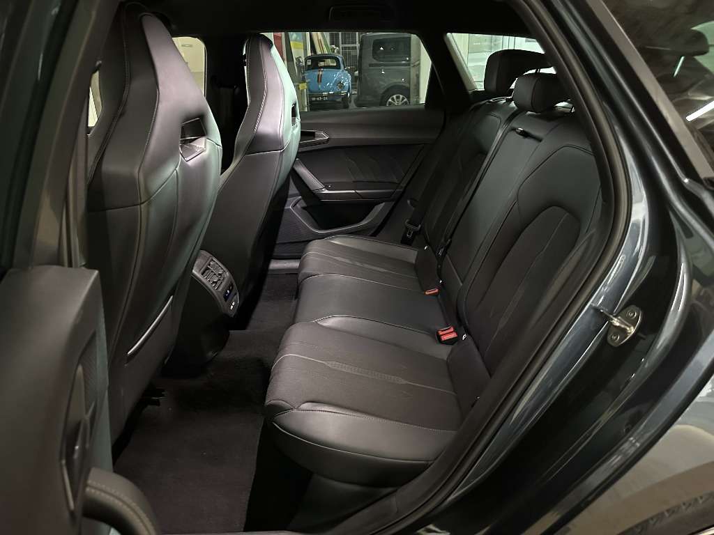 cupra-leon-sportstourer-2024-hibrido-1395cc