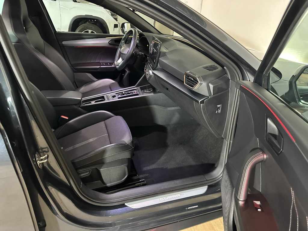 cupra-leon-sportstourer-2024-hibrido-1395cc