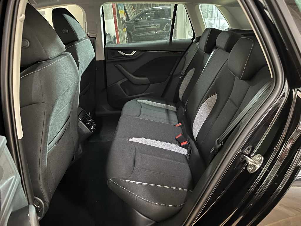 skoda-kamiq-2025-gasolina-999cc