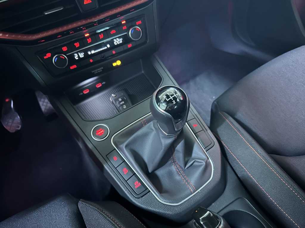 seat-ibiza-2024-gasolina-999cc