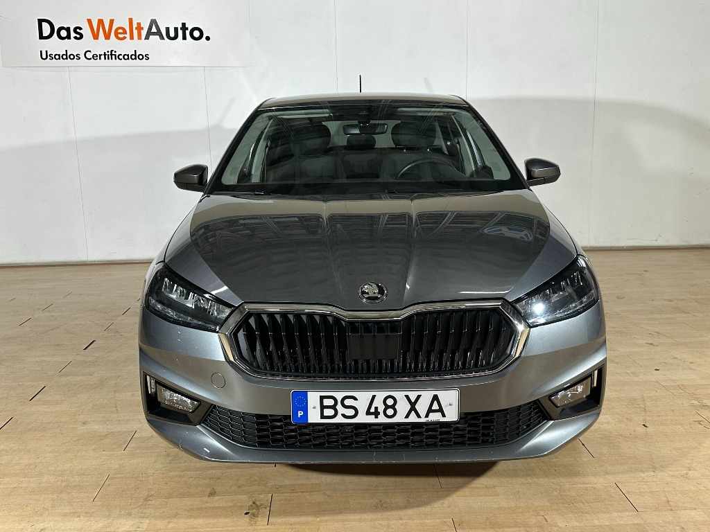 skoda-fabia-2025-gasolina-999cc