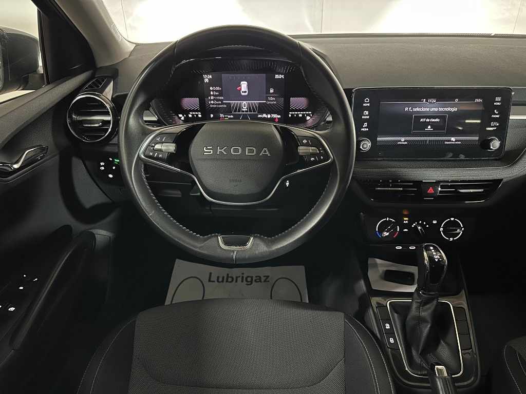 skoda-fabia-2025-gasolina-999cc