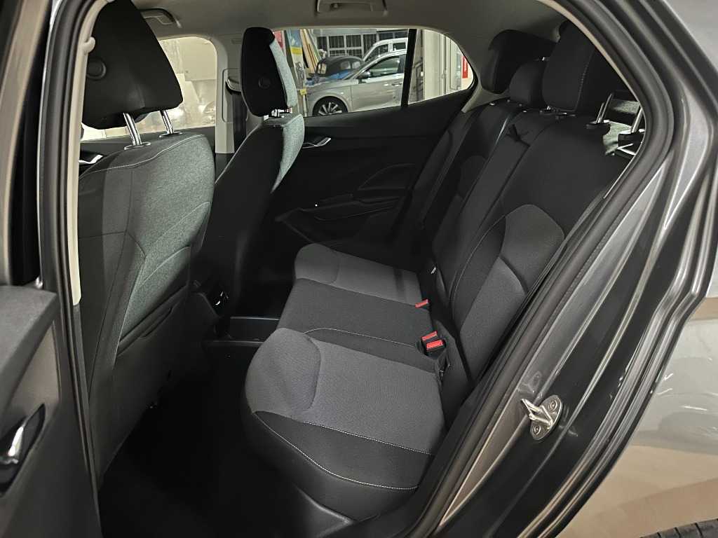 skoda-fabia-2025-gasolina-999cc
