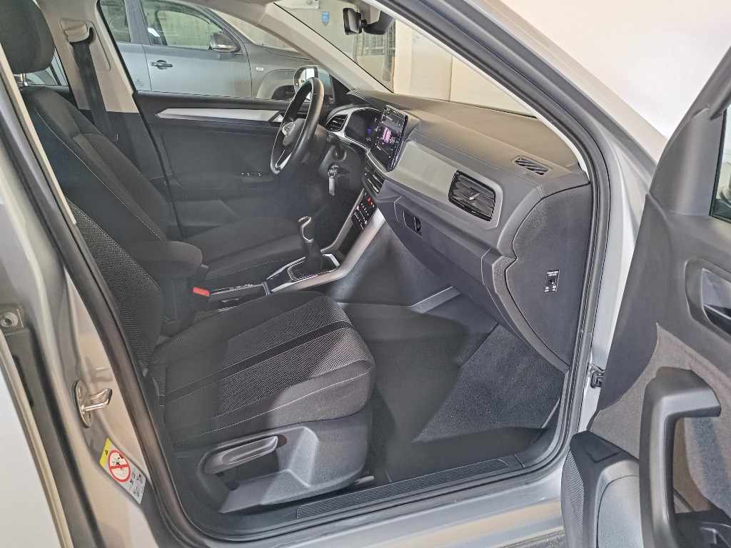 volkswagen-t-roc-2024-gasolina-999cc