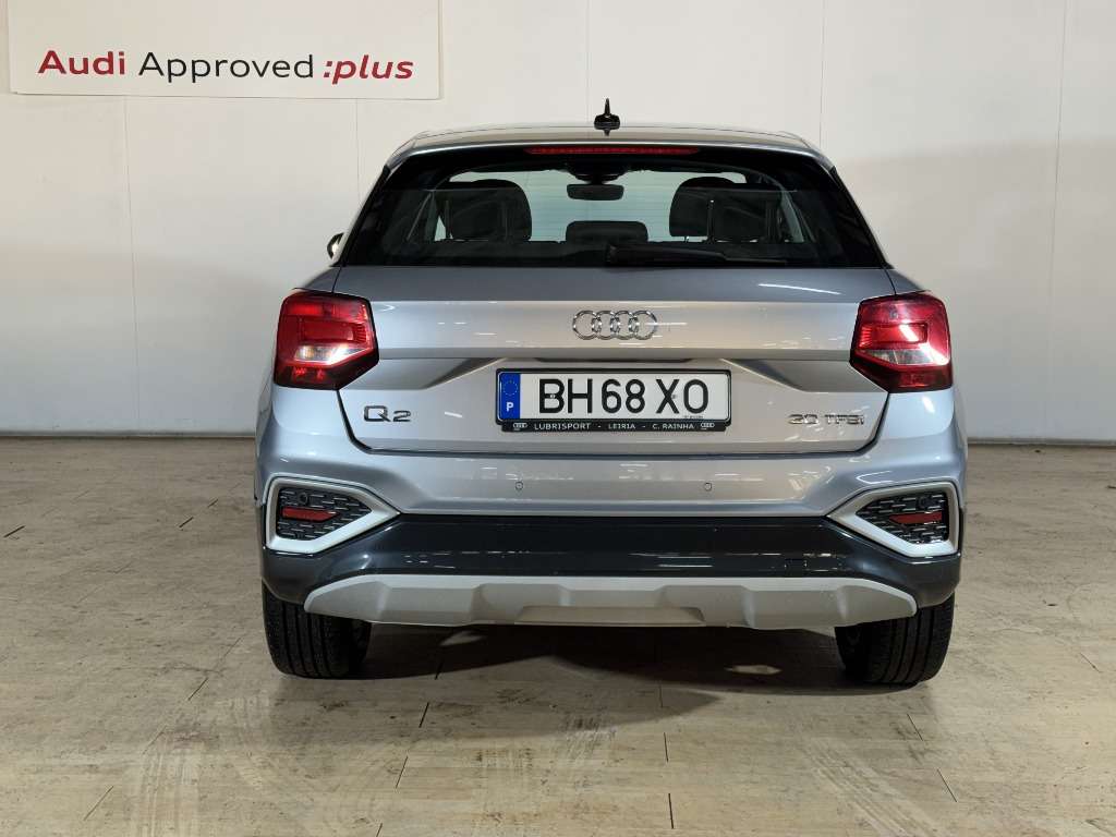 audi-q2-2024-gasolina-999cc