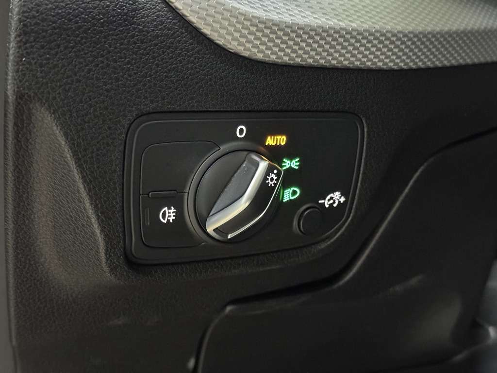 audi-q2-2024-gasolina-999cc