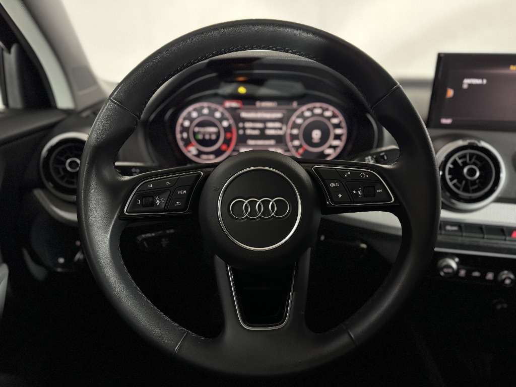 audi-q2-2024-gasolina-999cc