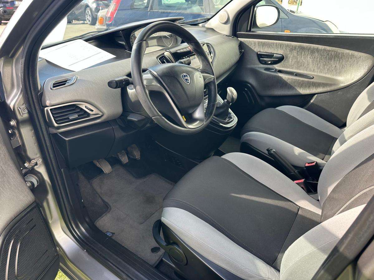 lancia-ypsilon-2013-diesel-1248cc