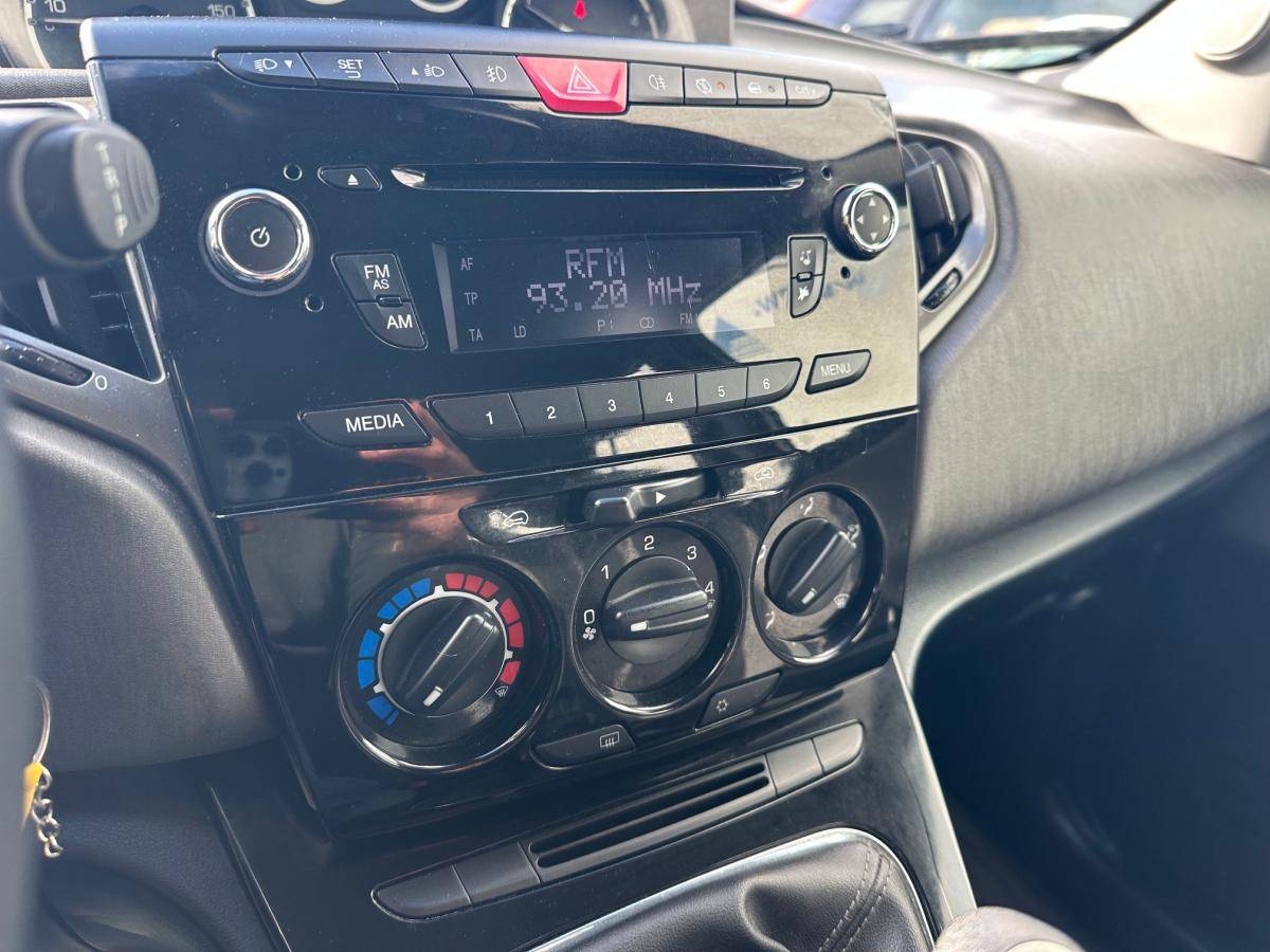 lancia-ypsilon-2013-diesel-1248cc
