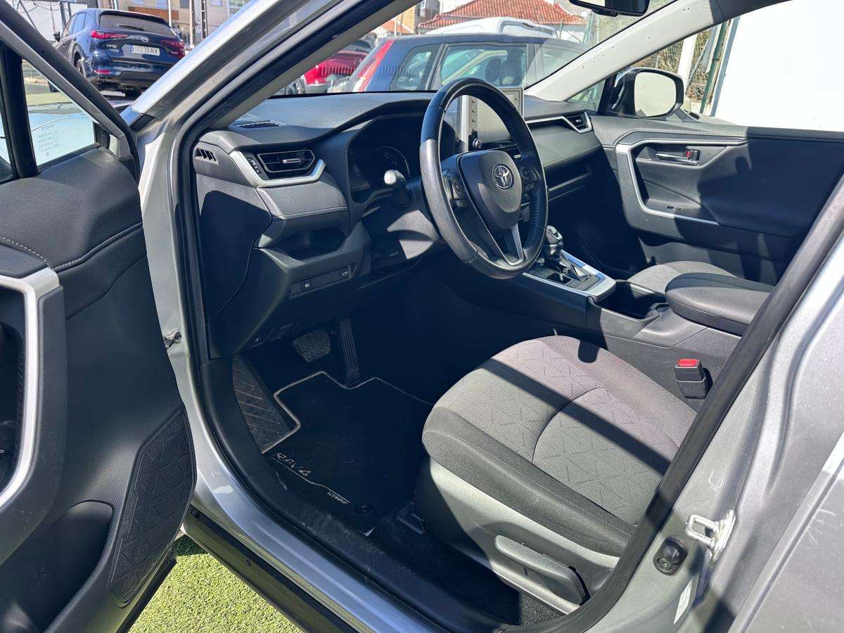 toyota-rav4-2022-hibrido-a-gasolina-2487cc