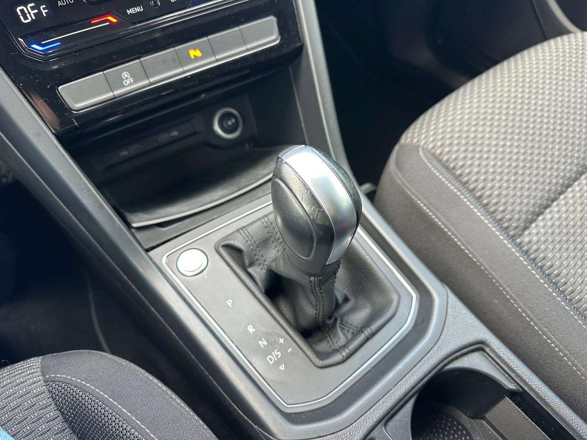 volkswagen-touran-2023-gasolina-1498cc
