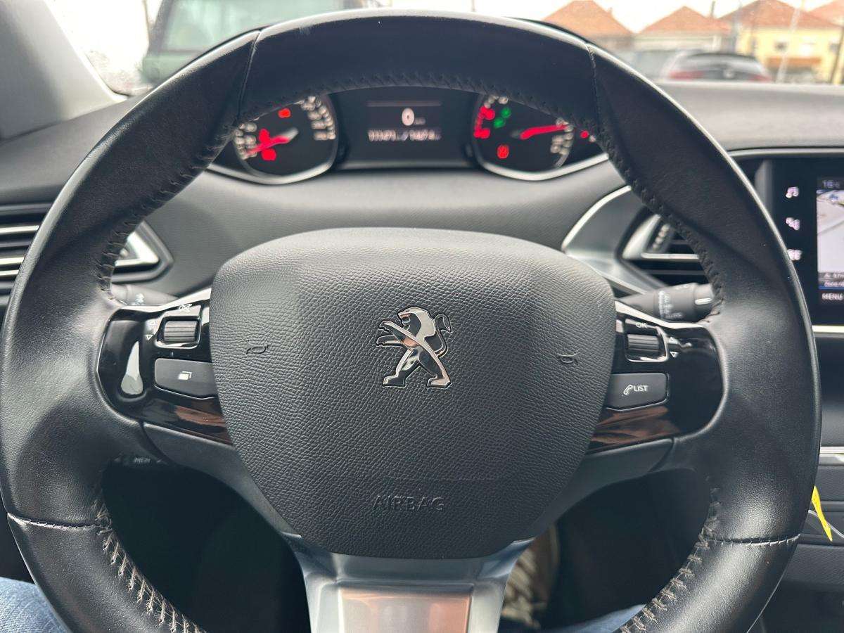 peugeot-308-sw-2021-diesel-1499cc