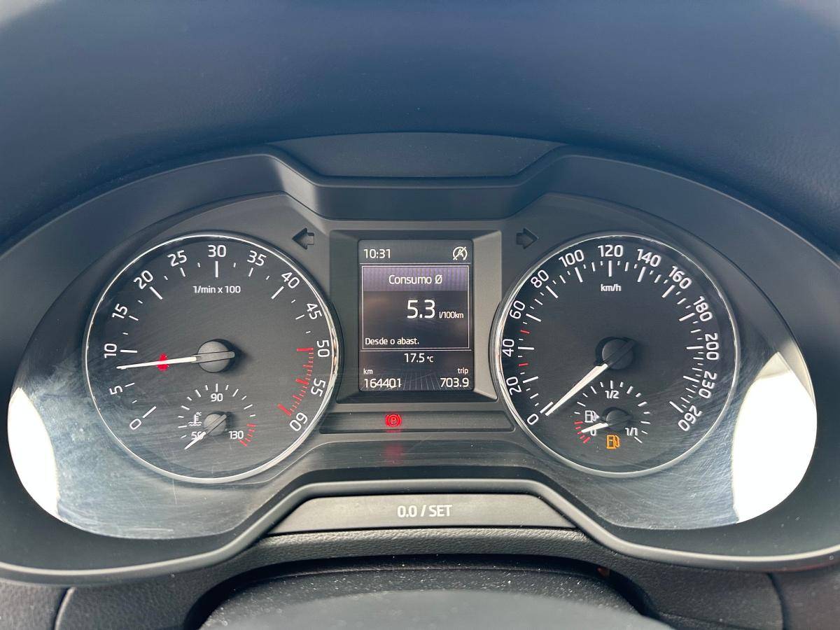 skoda-octavia-break-2016-diesel-1598cc