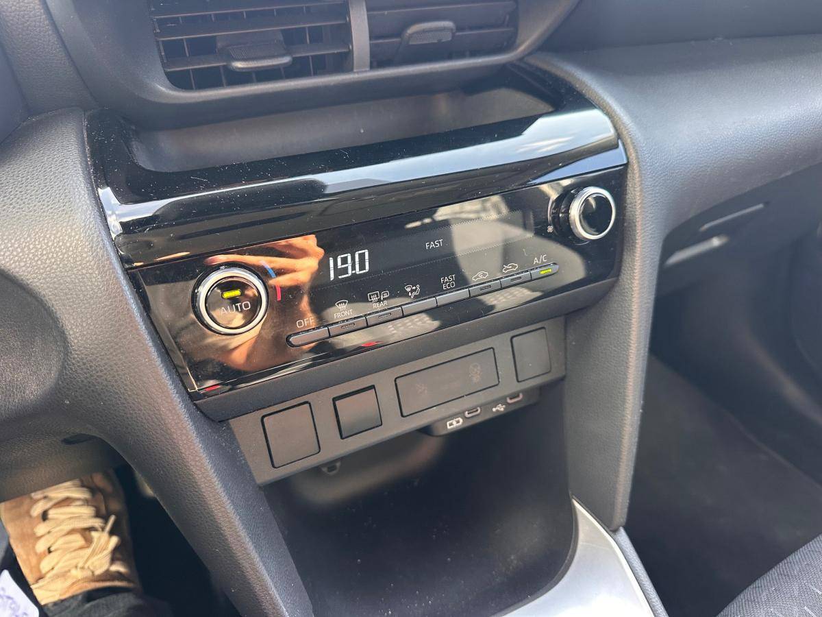 toyota-yaris-cross-2025-hibrido-a-gasolina-1490cc