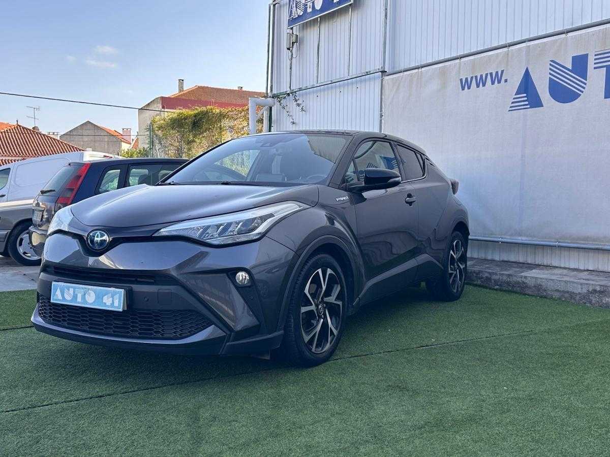toyota-c-hr-2020-hibrido-a-gasolina-1798cc