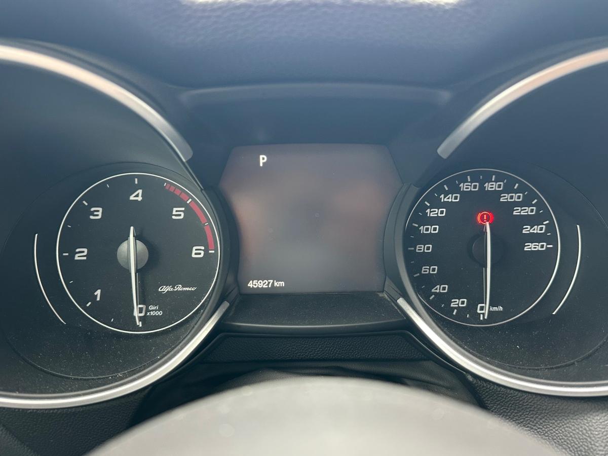 alfa-romeo-stelvio-2022-diesel-2143cc