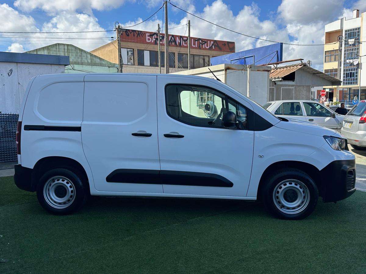 peugeot-partner-2021-diesel-1499cc