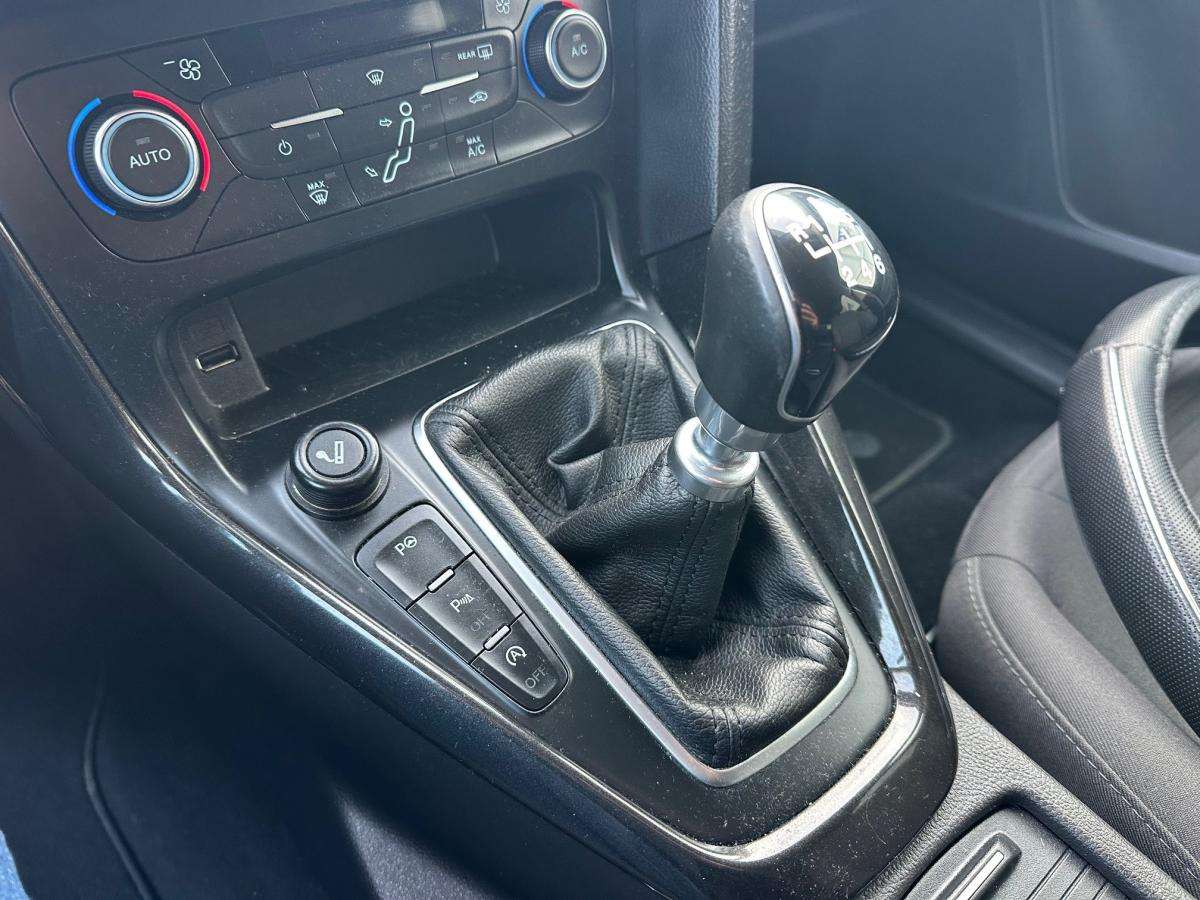ford-focus-2016-gasolina-998cc