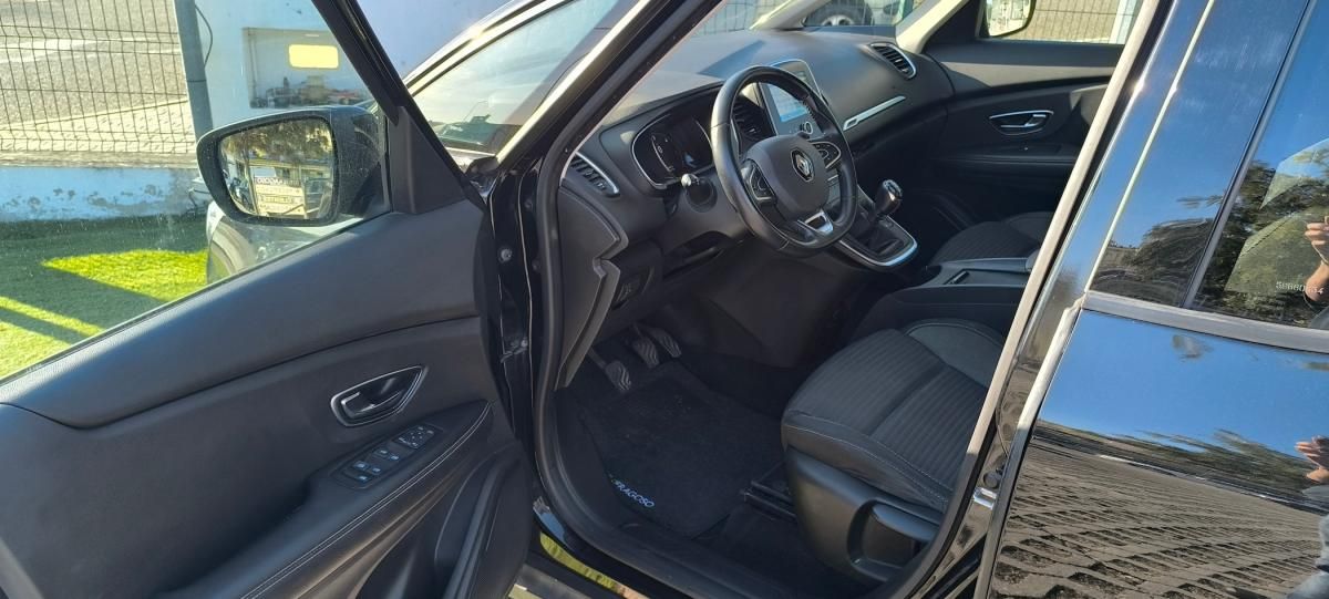 renault-grand-scenic-2018-diesel-1461cc