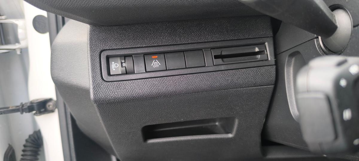 peugeot-3008-2021-diesel-1499cc