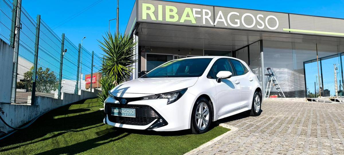 toyota-corolla-2020-hibrido-a-gasolina-1798cc