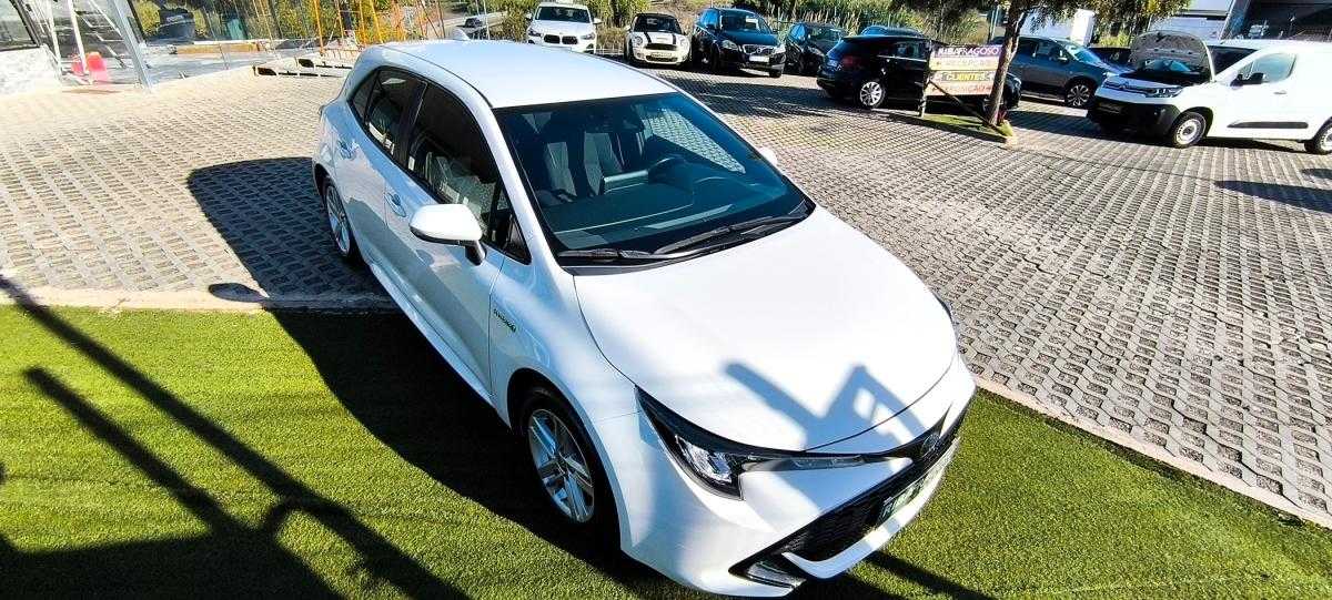 toyota-corolla-2020-hibrido-a-gasolina-1798cc