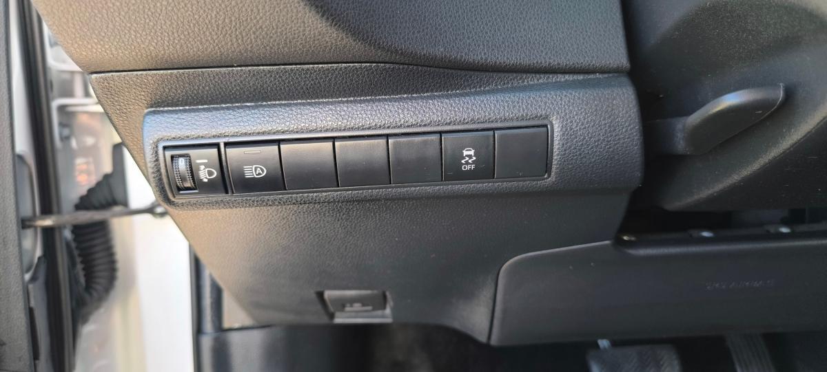 toyota-corolla-2020-hibrido-a-gasolina-1798cc