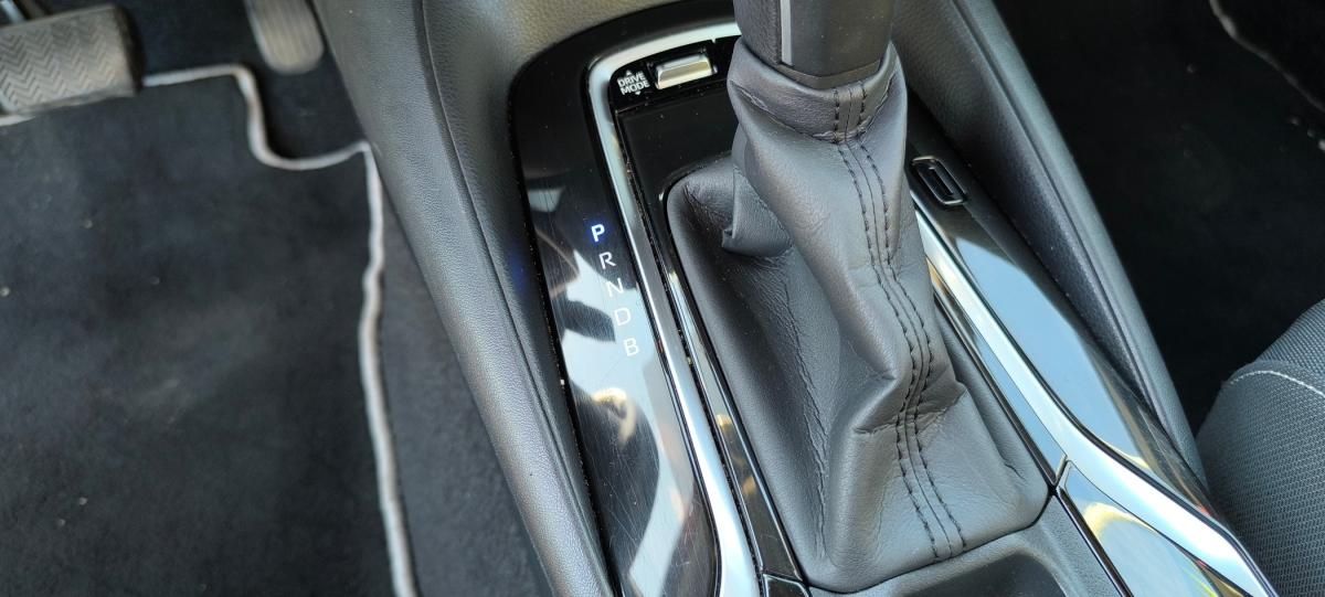 toyota-corolla-2020-hibrido-a-gasolina-1798cc