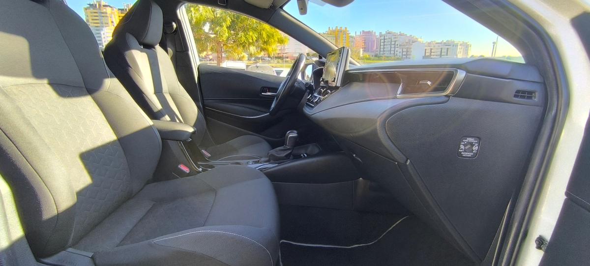 toyota-corolla-2020-hibrido-a-gasolina-1798cc