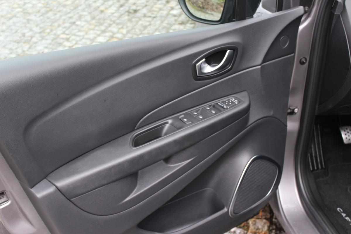 renault-captur-0-9-tce-2019-gasolina-898cc