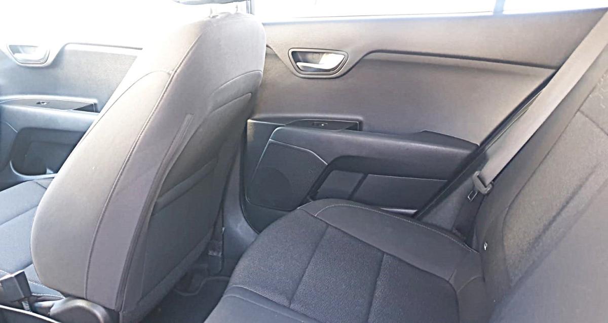 kia-rio-2023-gasolina-998cc