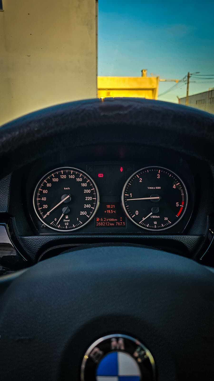 bmw-serie-3-320d-coupe-2008-diesel-1995cc