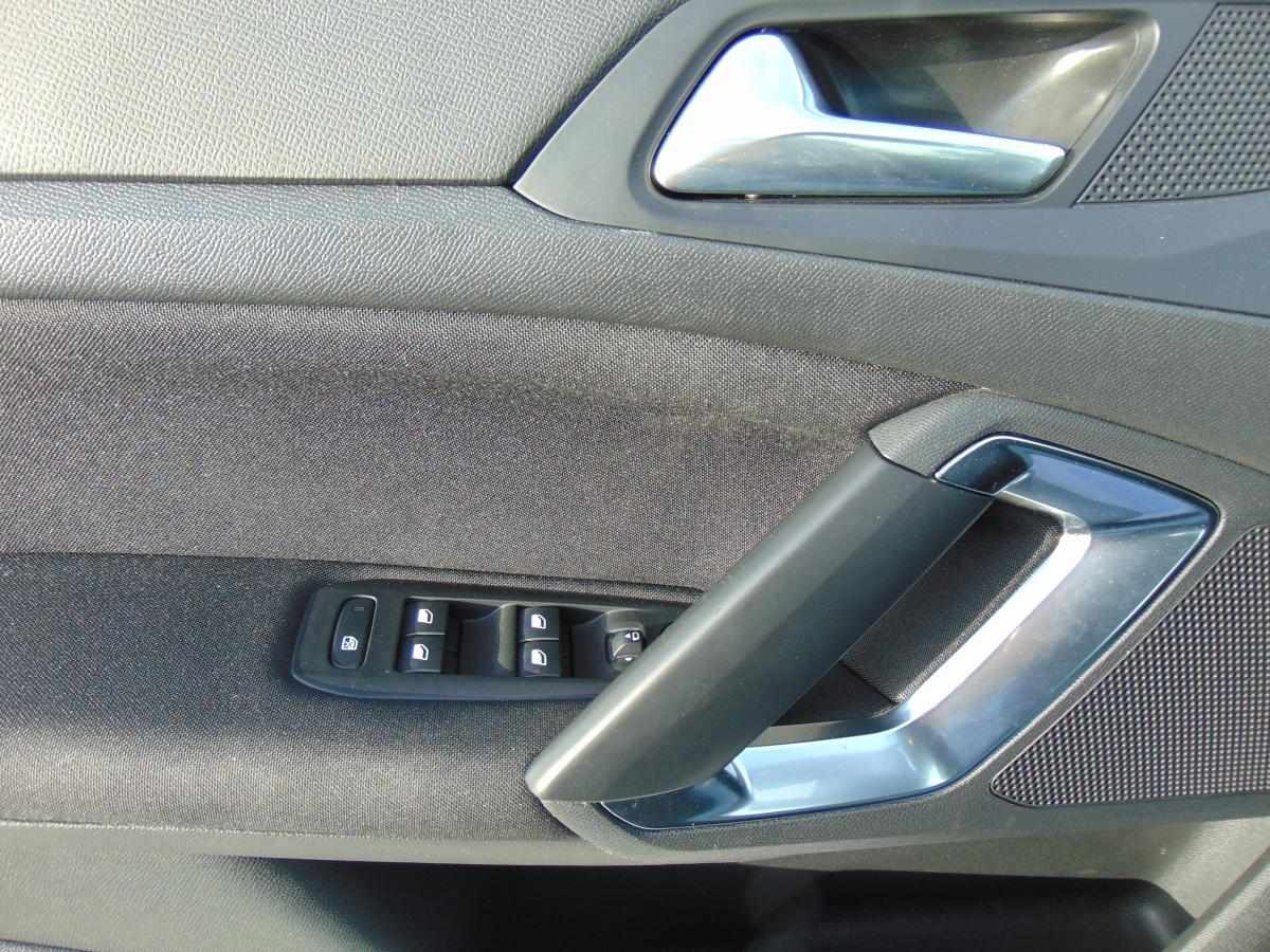 peugeot-308-1-2-e-thp-2017-gasolina-1198cc