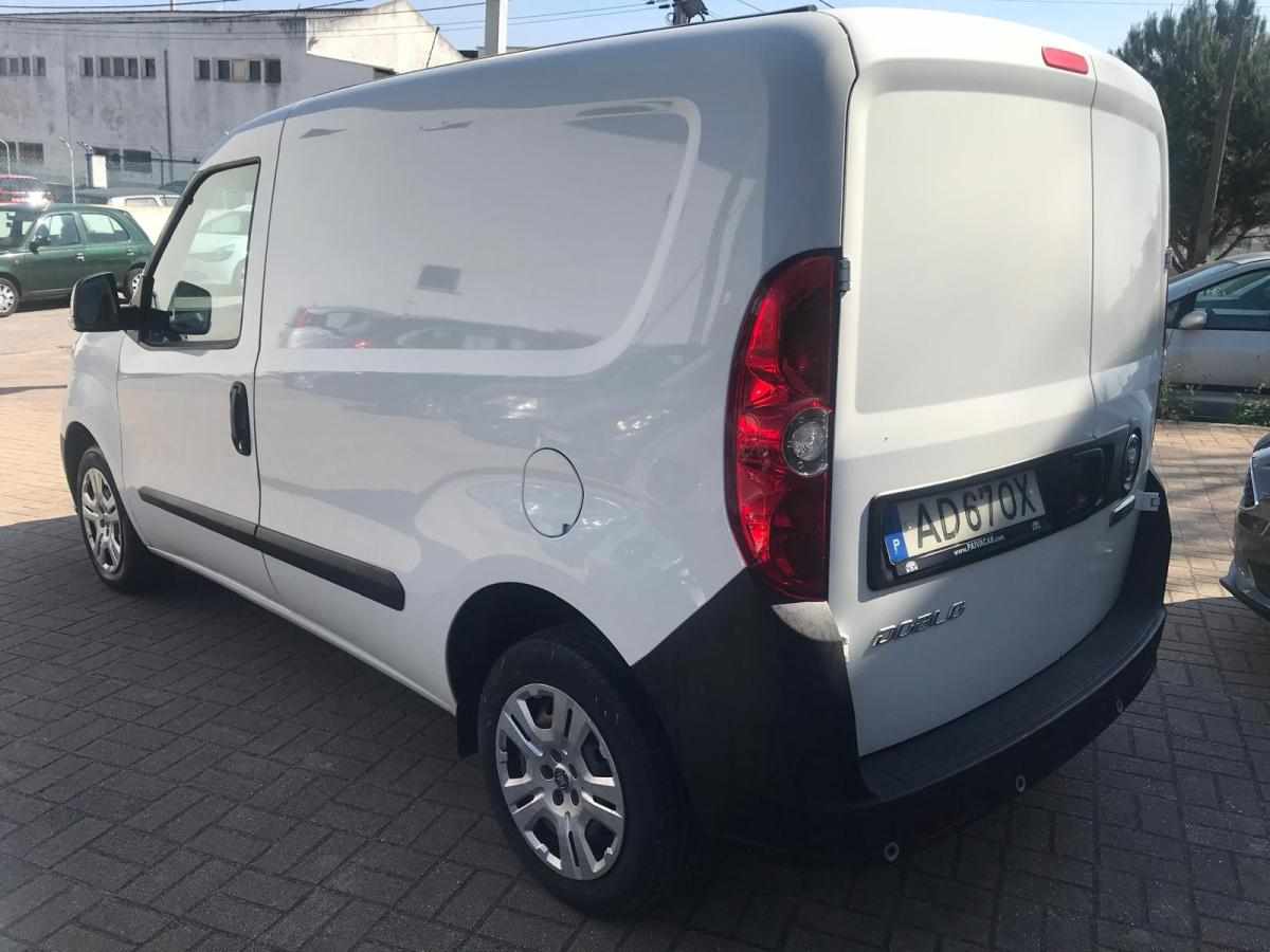 fiat-doblo-1-2-95cv-2020-diesel-1248cc