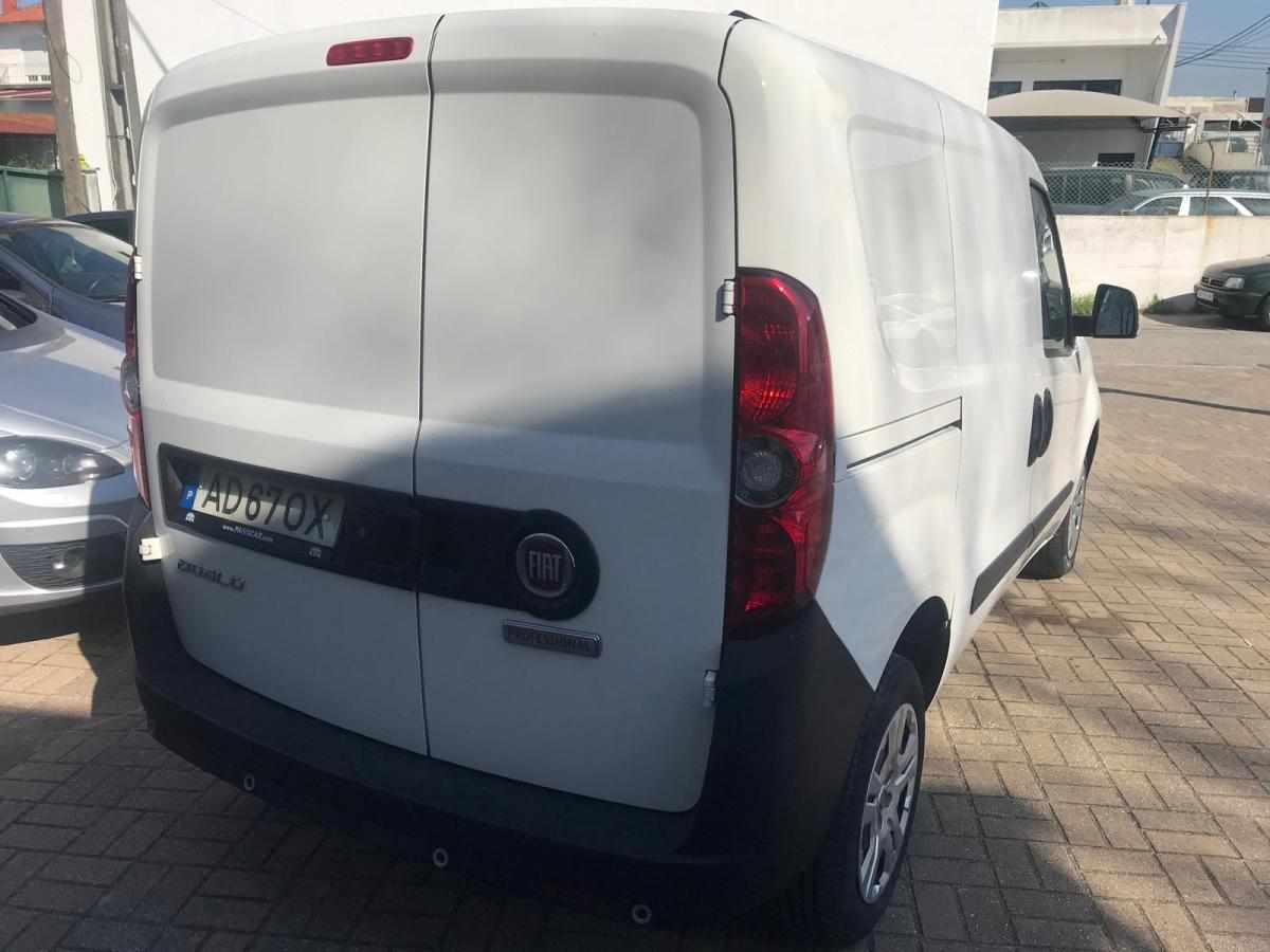 fiat-doblo-1-2-95cv-2020-diesel-1248cc