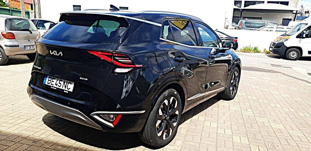 kia-sportage-2023-hibrido-1598cc