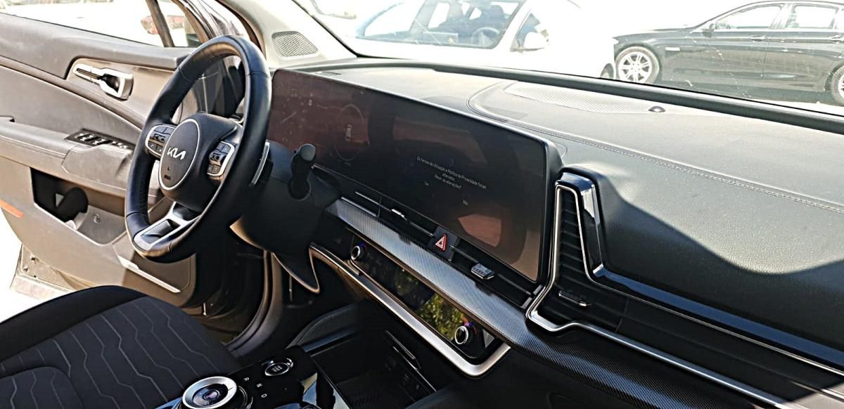 kia-sportage-2023-hibrido-1598cc