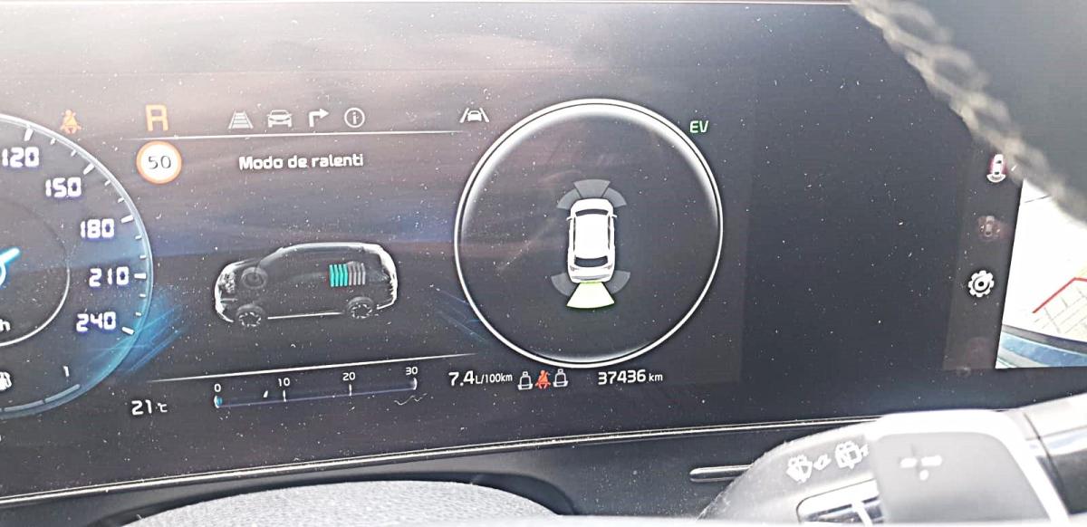 kia-sportage-2023-hibrido-1598cc